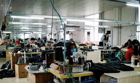 95后電子廠打工妹曬出月薪，直言員工想辭職轉(zhuǎn)行，三個(gè)原因很現(xiàn)實(shí)